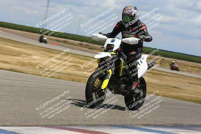 media/Apr-26-2024-TrackDaz (Fri) [[c4b677d280]]/B Group/120pm (Wheelie Bump)/